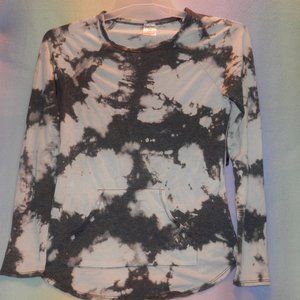 NO BOUNDARIES TYE DYE TEE * LONG SLEEVE * BLACK AND GRAY * FRONT POCKET * NEW  *